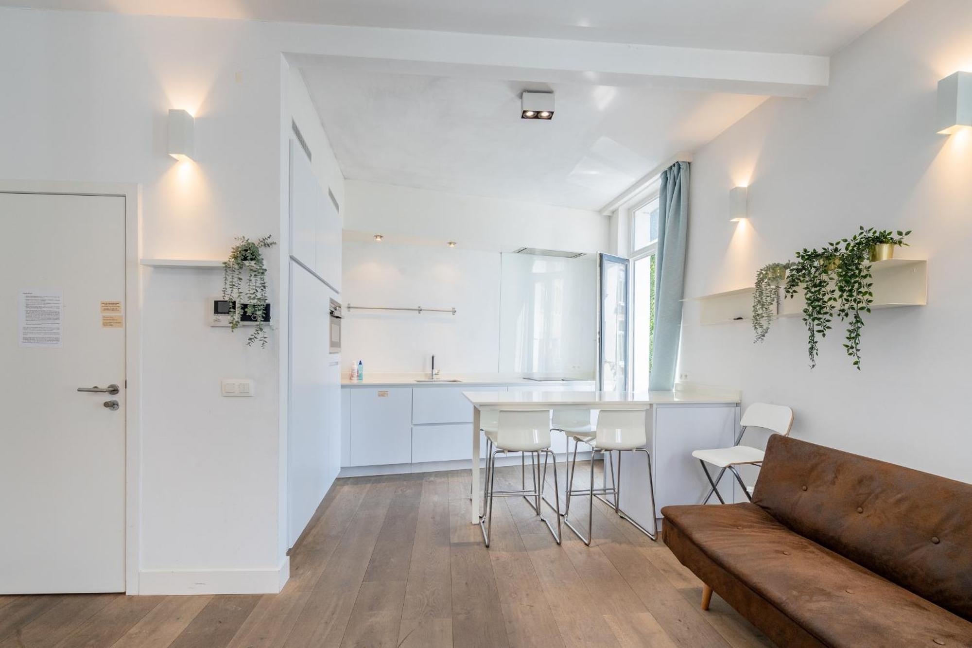 Light Modern Apartment In The Heart Of Antwerp Antuérpia Exterior foto